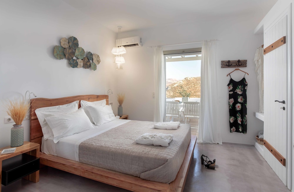 Suite, Panoramic View