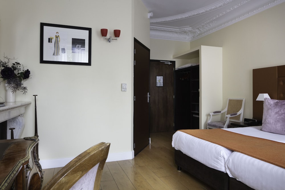 Le 123 Elysees Astotel 12/50
