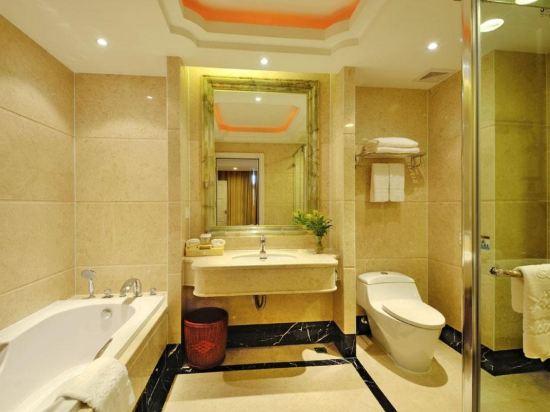 Golden Diamond Hotel 47/48