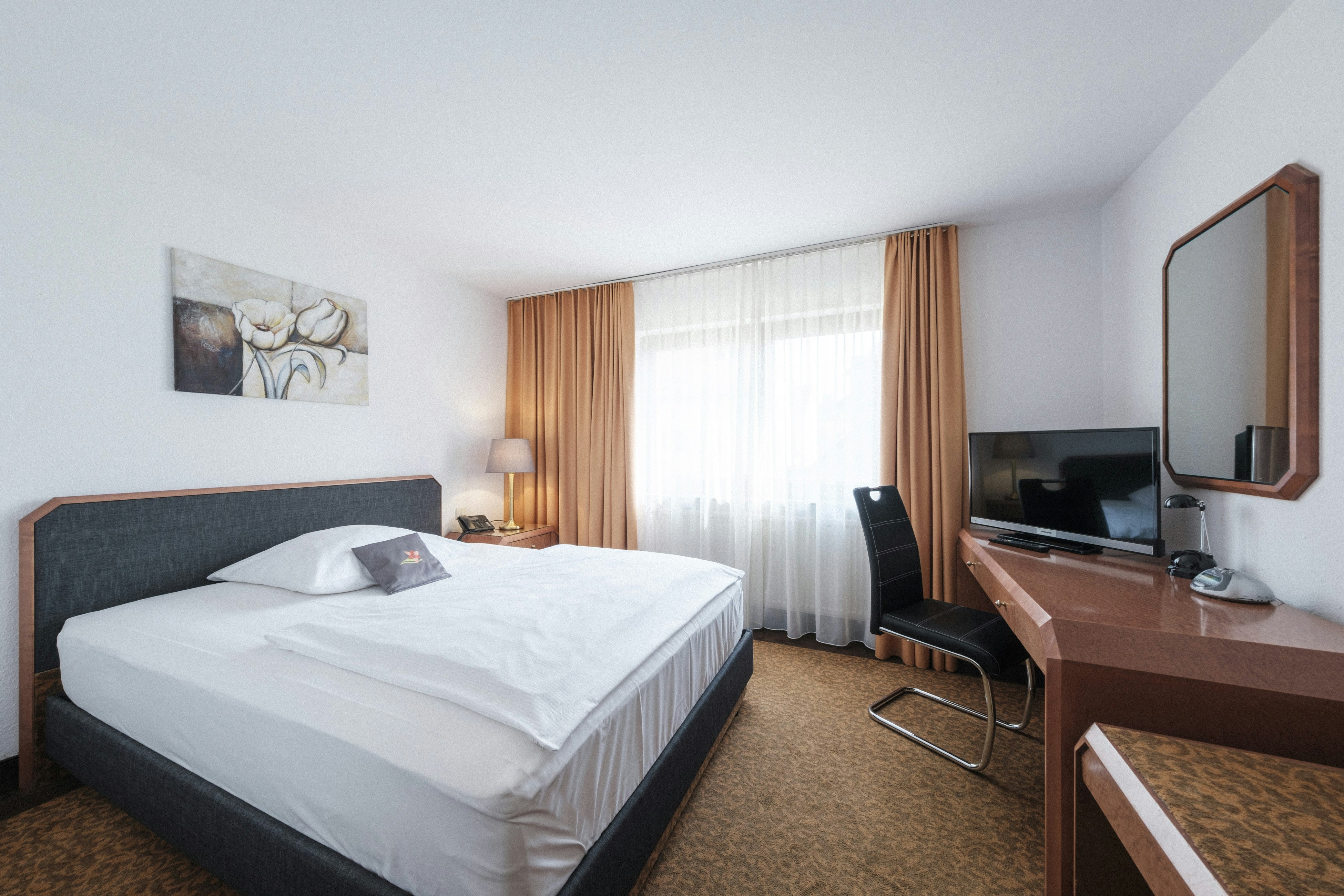 Hotel Flora Stuttgart - Mohringen 8/23