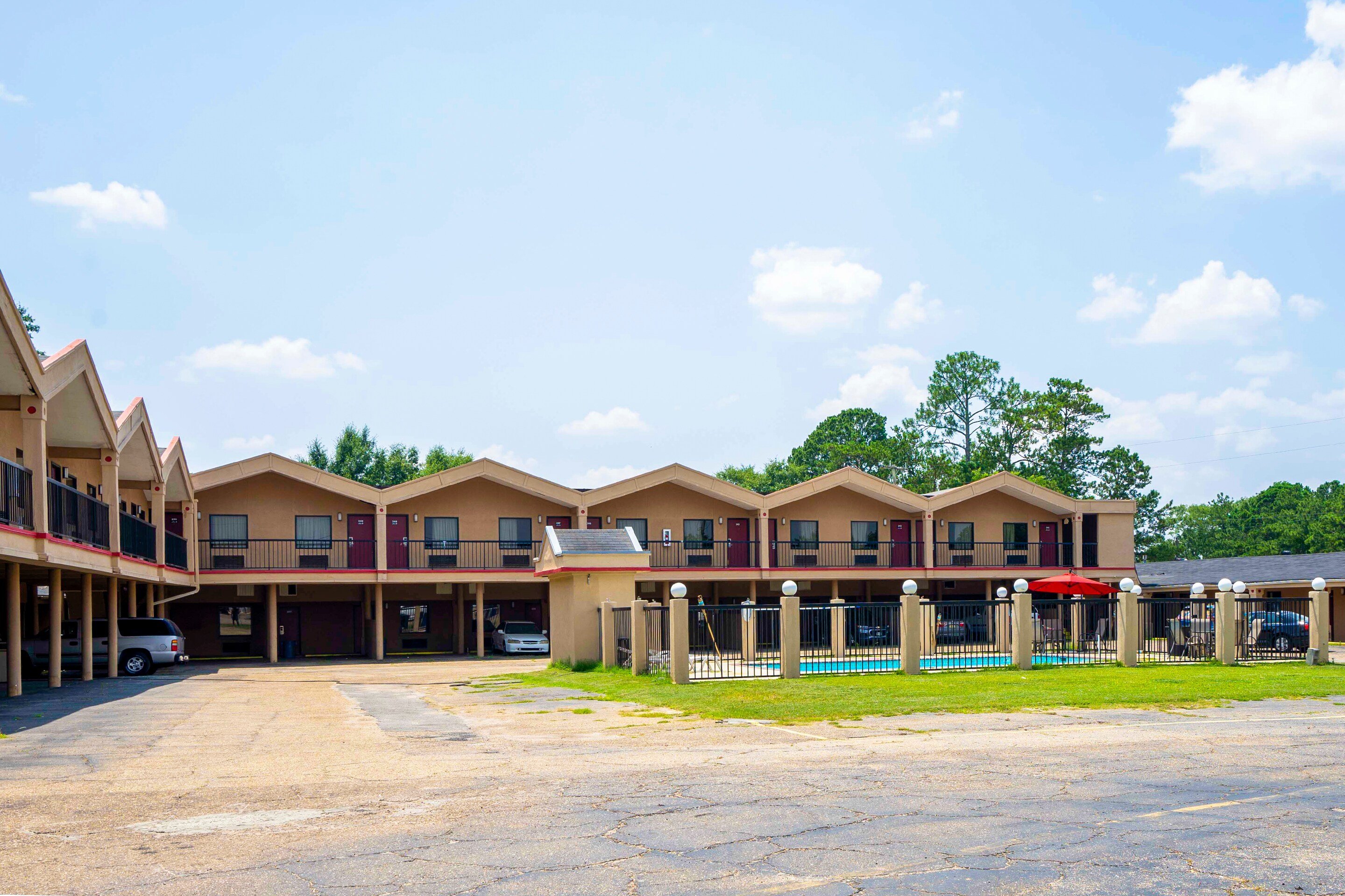 Hotel Opp AL Floral Hwy 1/8