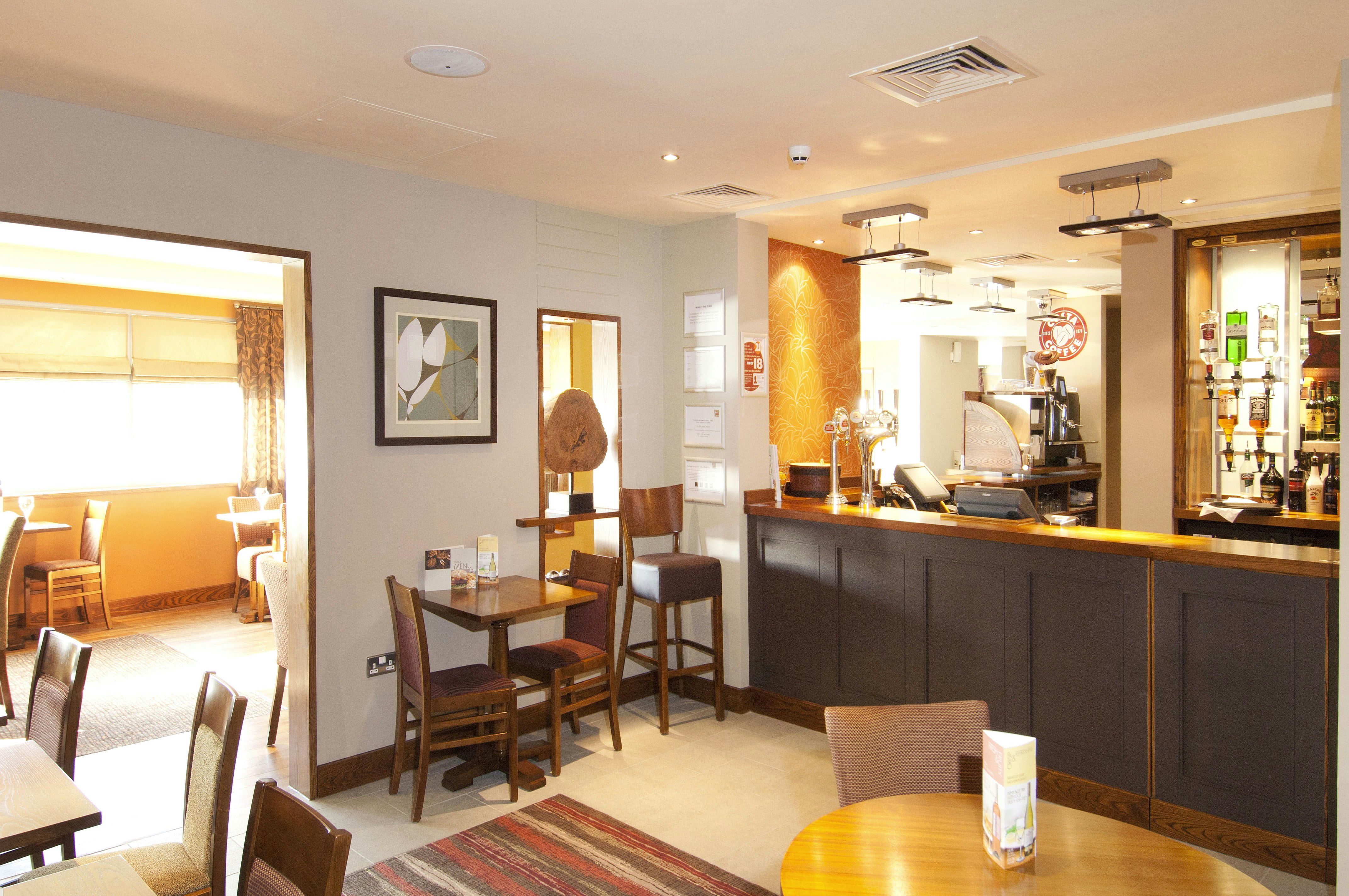 Premier Inn Liverpool John Lennon Airport 24/32