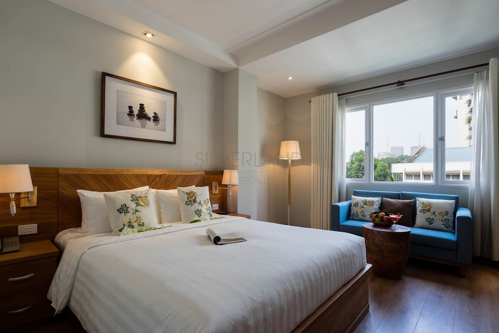 Silverland Yen Hotel 12/50
