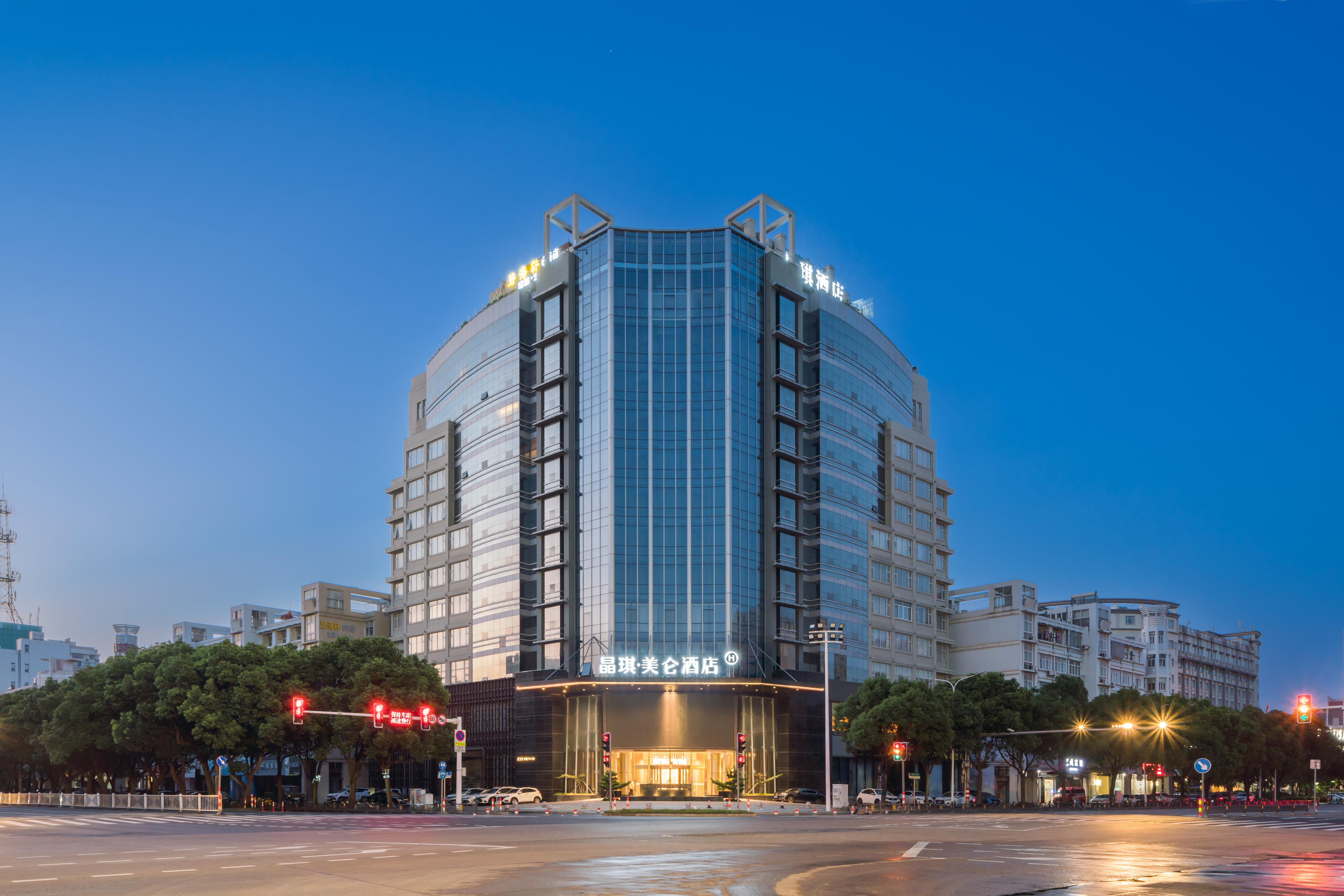 Rezen Hotel Jade Crystal 1/51