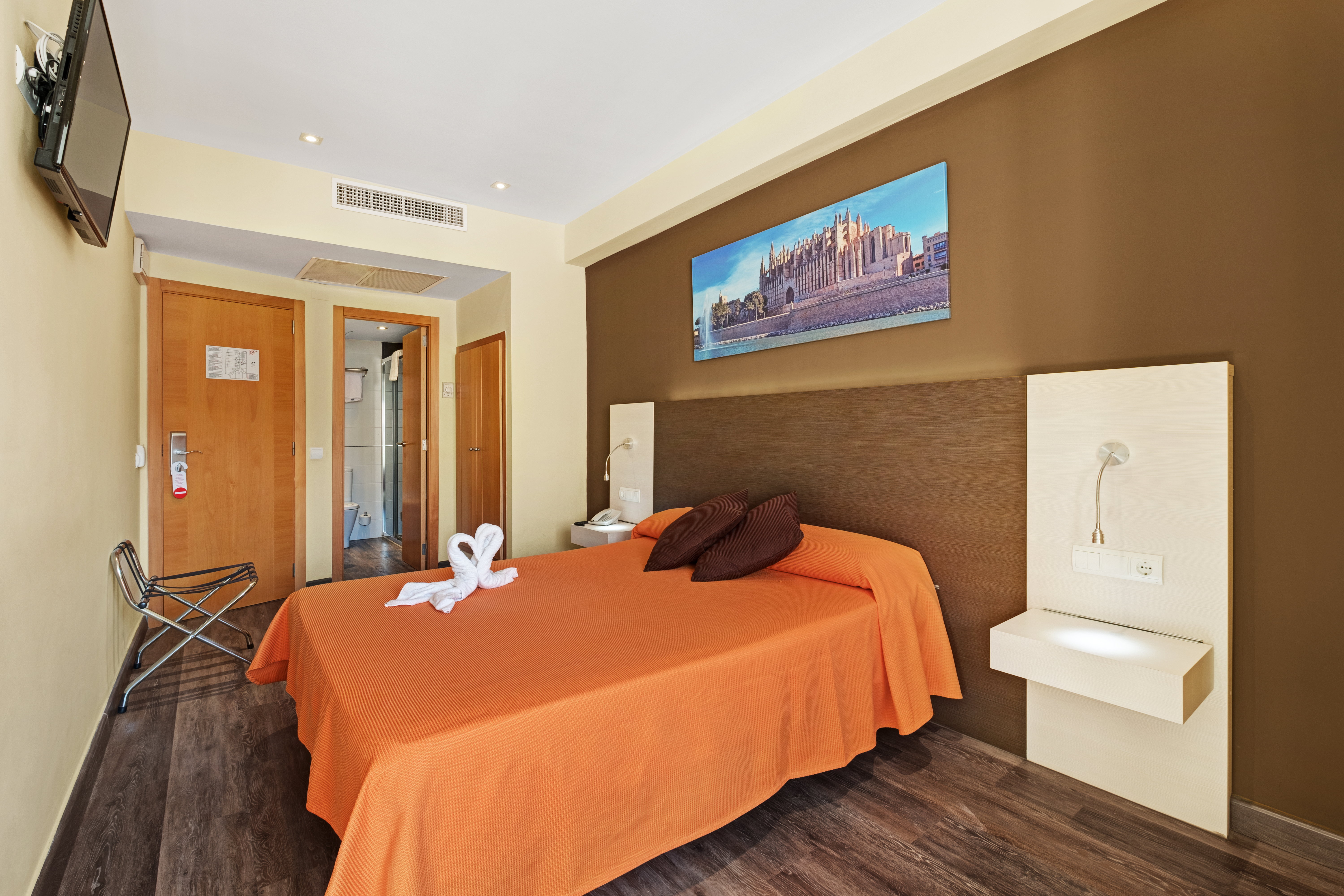 Standard, Double Bed