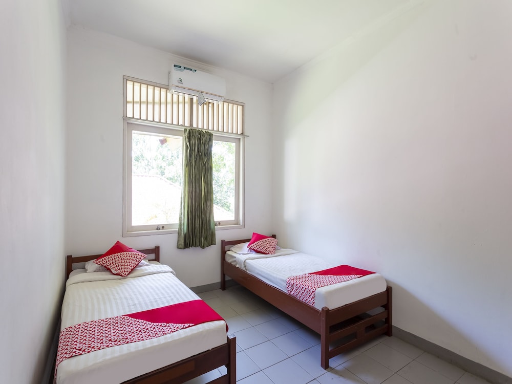 OYO 883 Pavo Resort 27/43