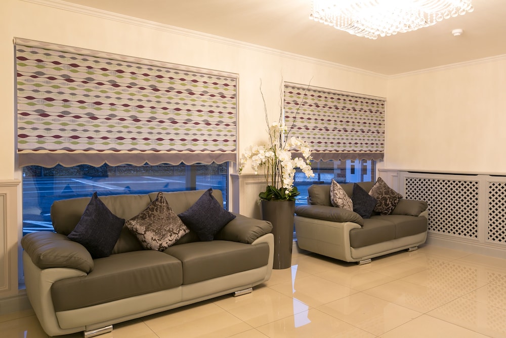 Celtic International Hotel Cardiff Airport 35/45