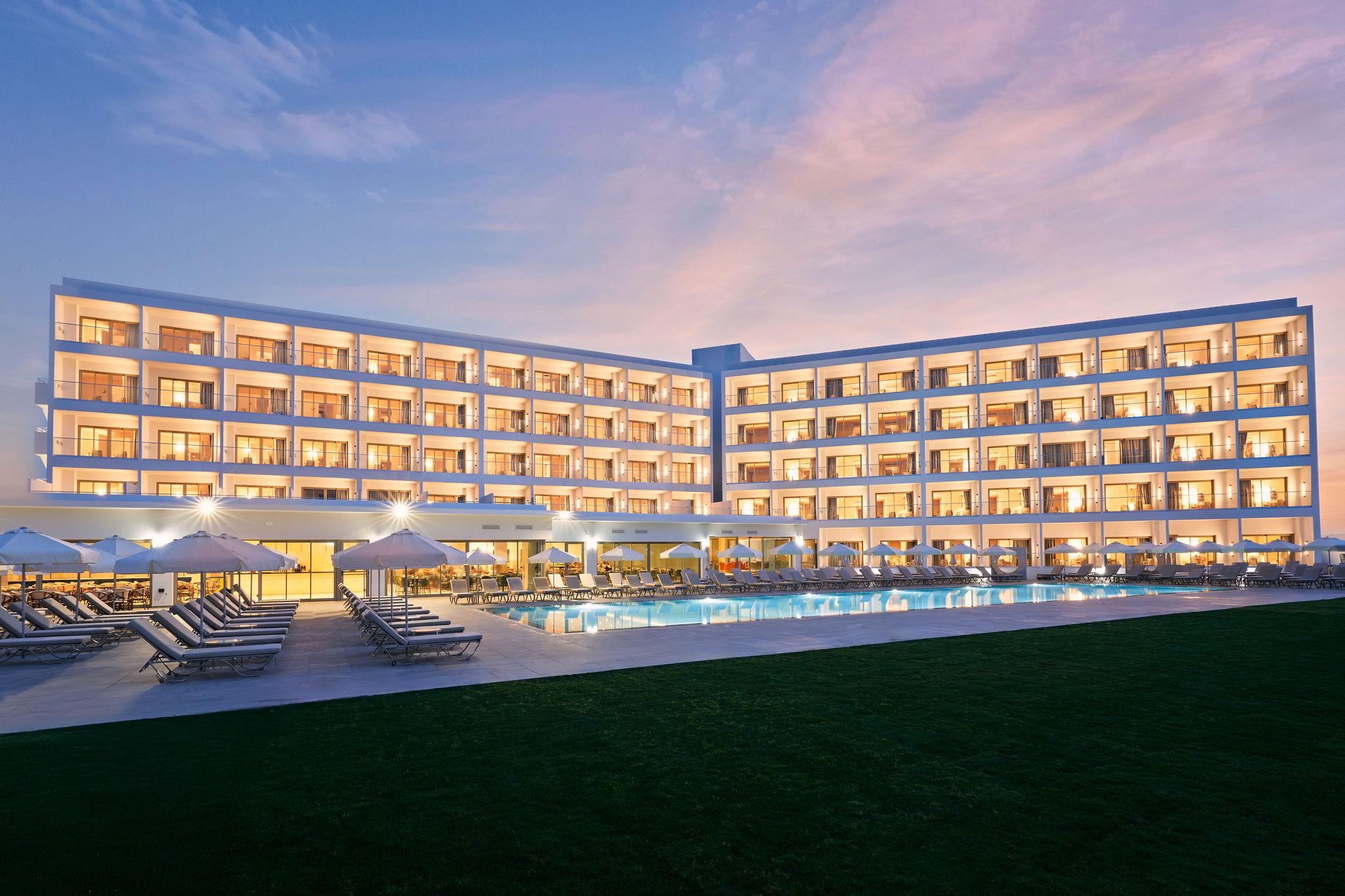 Maris Grand Waterpark Resort in PARALIMNI