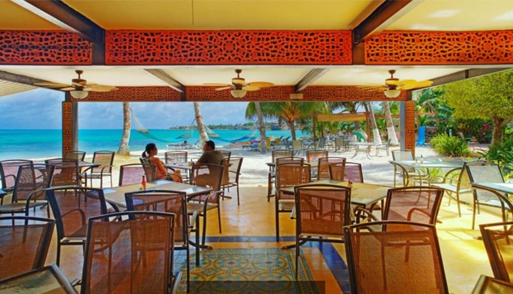 Hotel Cocoplum Beach 54/73