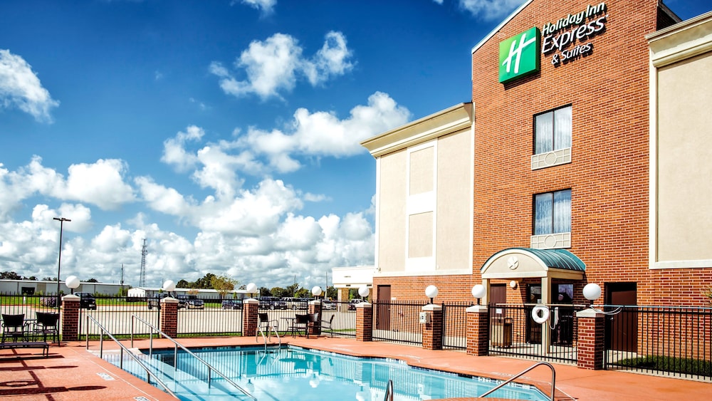 Holiday Inn Express & Suites Waller - Prairie View 3/54