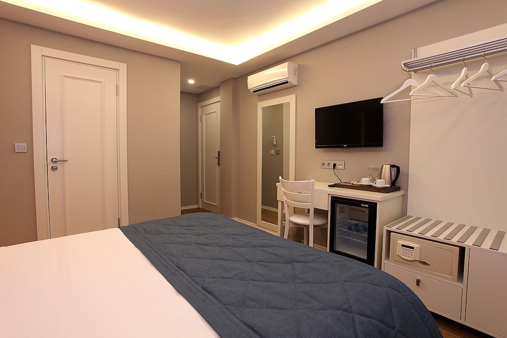 Santa Lucia Hotel 18/50