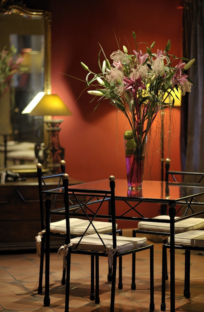 Hotel Le Donjon Coeur de La Cite Medievale 46/53