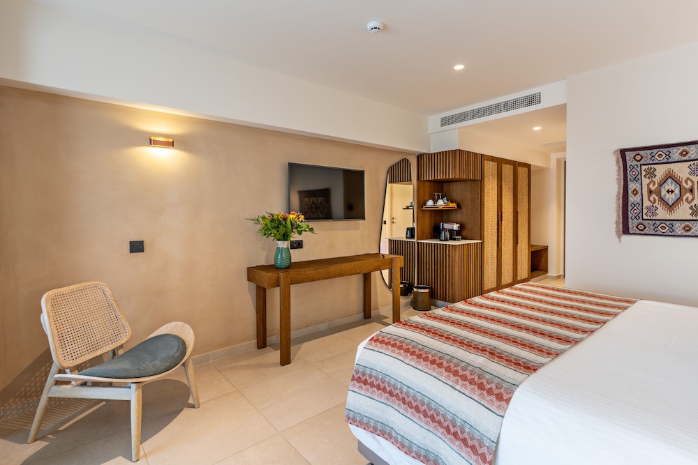 Minos Ambassador Suites Spa 21/50
