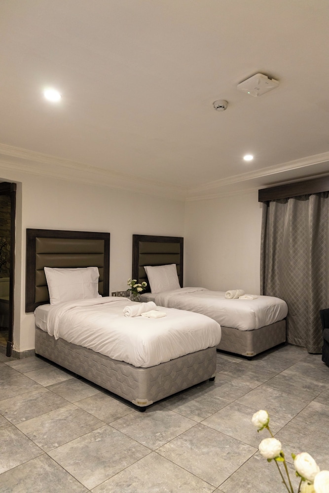 Salmiya Grand Hotel 39/67