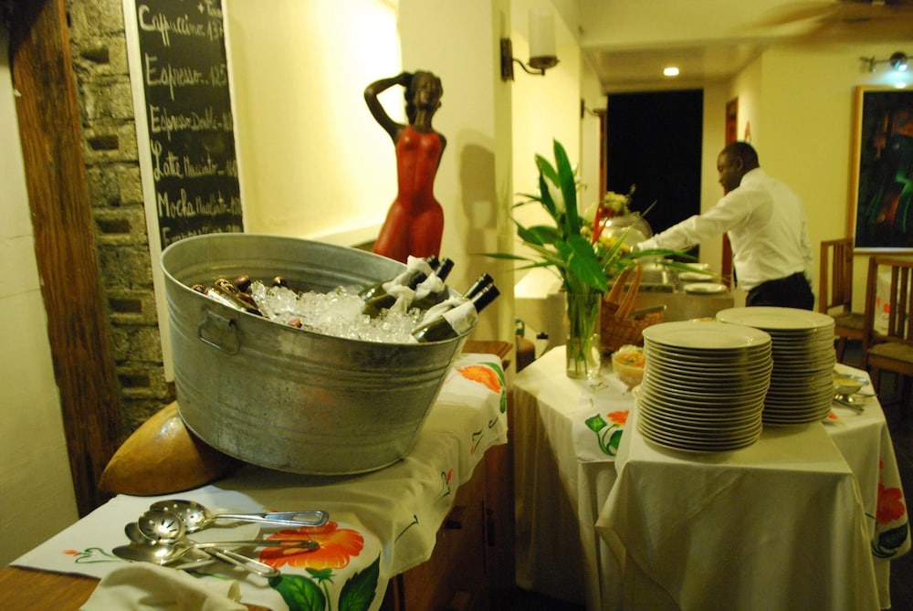 Hotel-Restaurant Cyvadier Plage 50/50