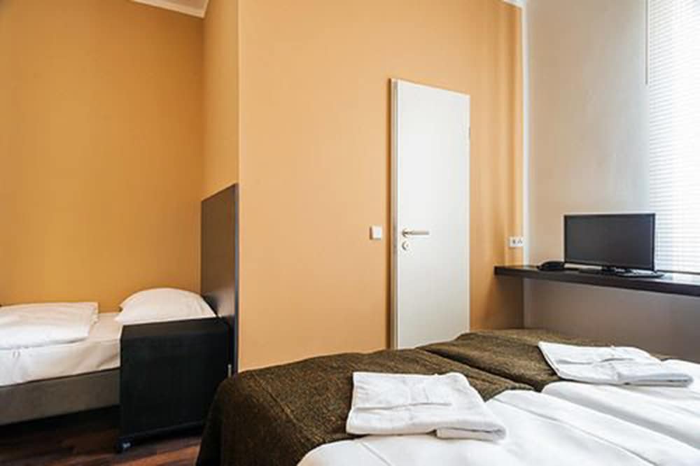 Apple City Hotel 16/33