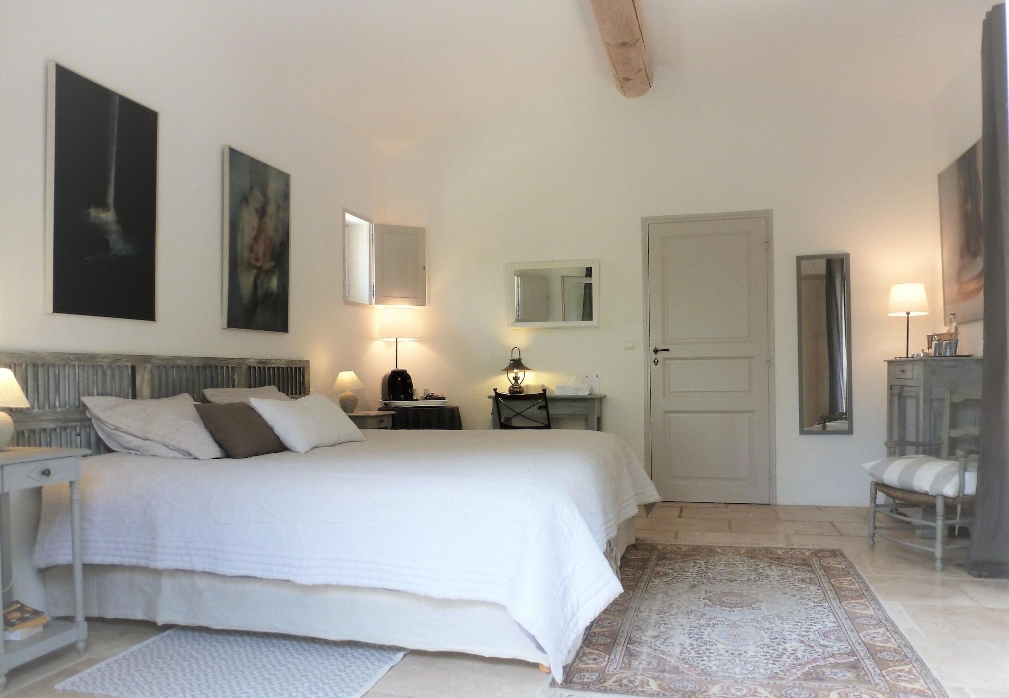 SUPERIOR, KING BED, POOL ACCESS, GROUND FLOOR