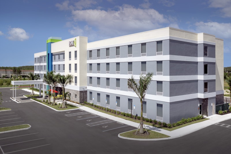 Home2 Suites by Hilton Fort Myers Airport 4/42