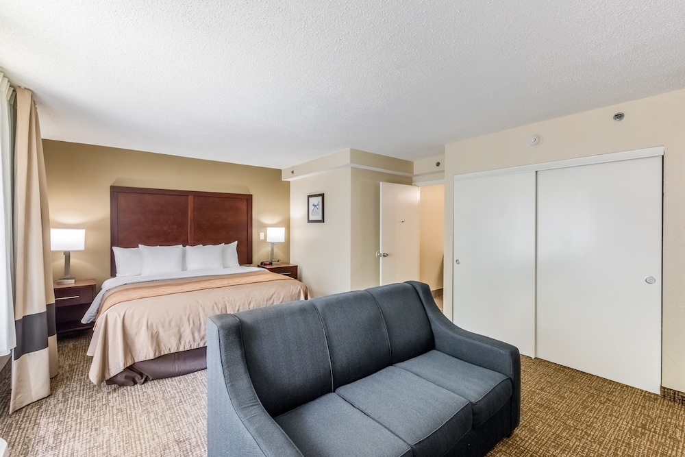 Comfort Inn Charlotte Airport Uptown 18/40