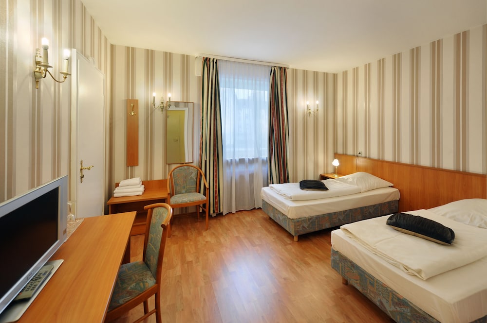 Fair Hotel Villa Diana Westend 34/65