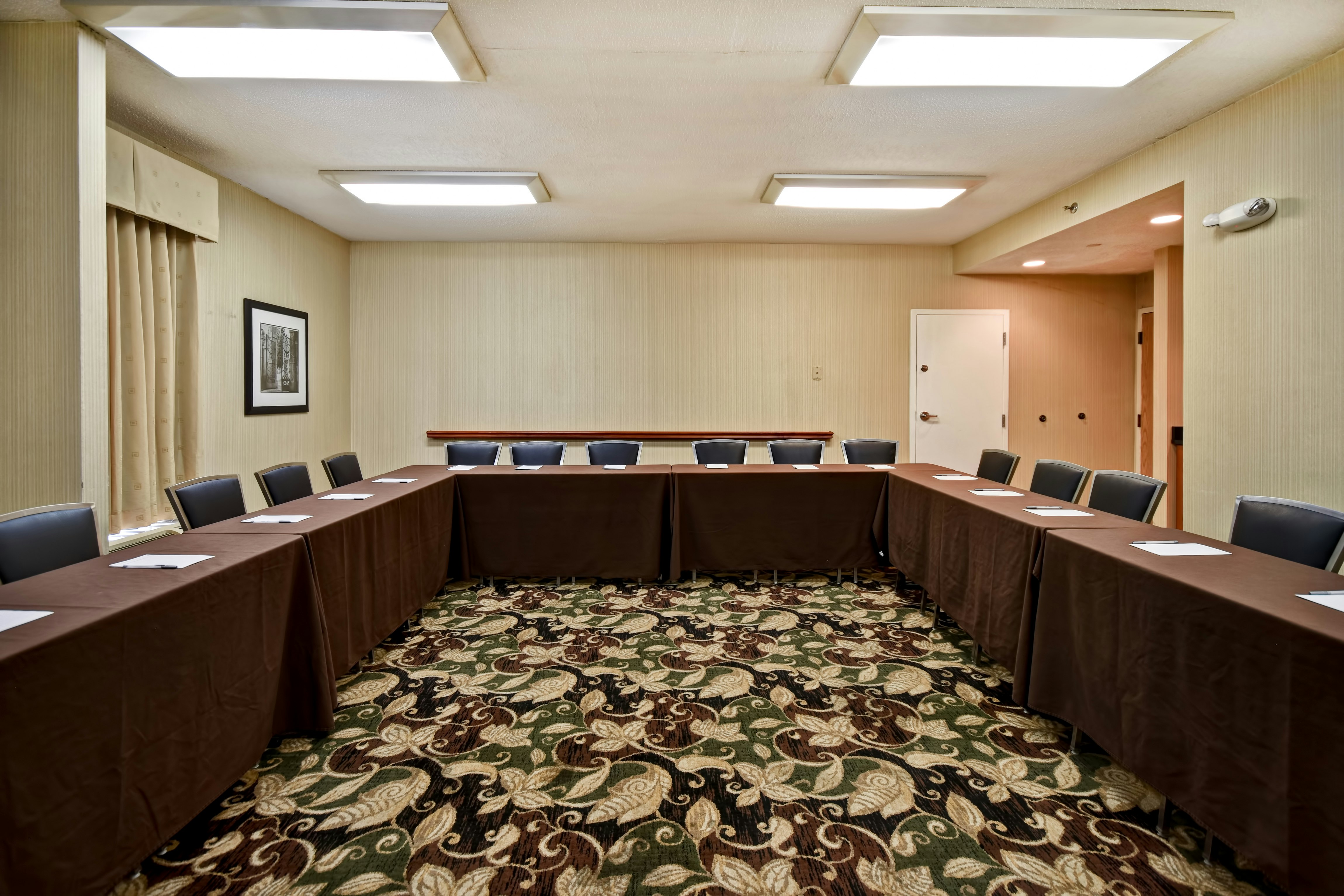 Hampton Inn St. Louis - Westport 39/40