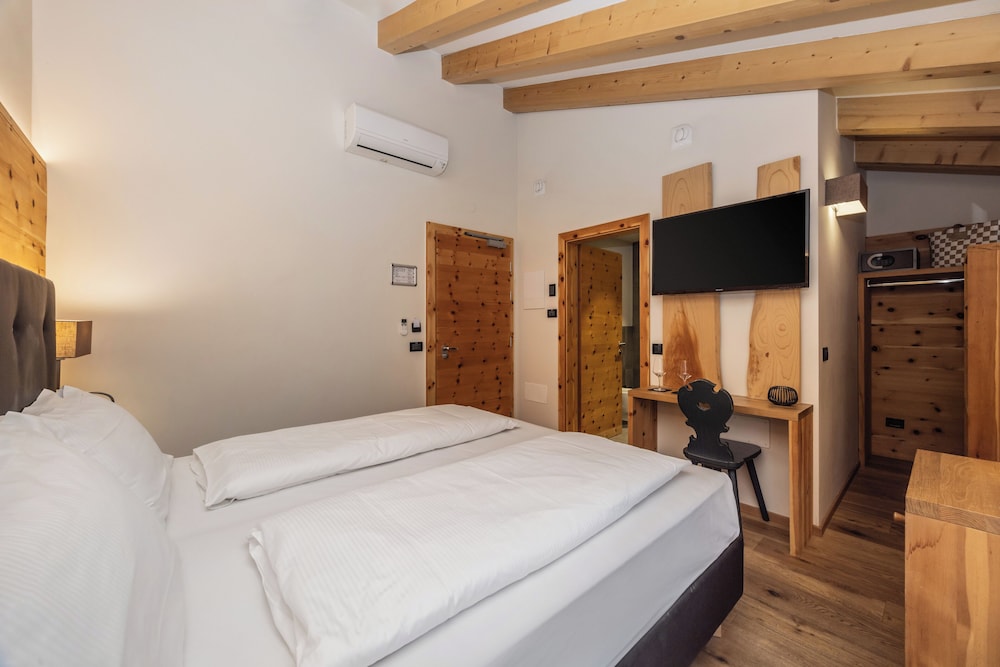 Cozy, Harmony, King Bed، Hotel Palace Ravelli 2/4
