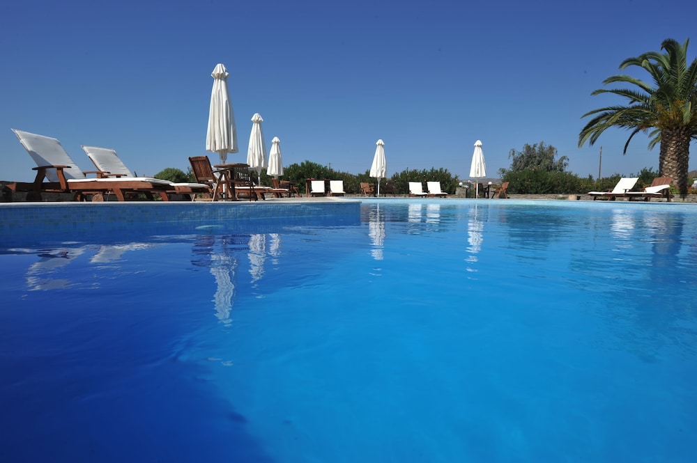 Eri Hotel 8/62