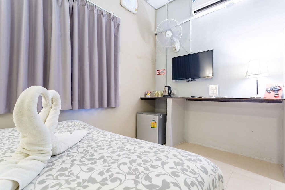 The Beach Cha Am Guest House 18/58