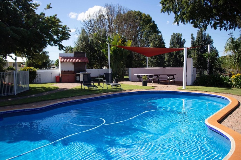 Bundaberg Spanish Motor Inn 29/33