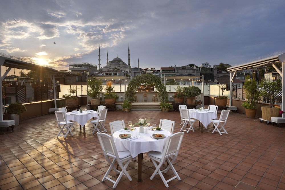 Armada Hotel Old City Hotel 67/75