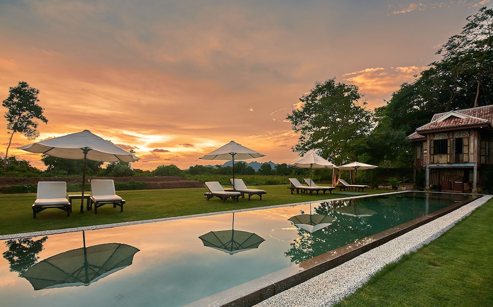 Temple Tree Resort 52/58