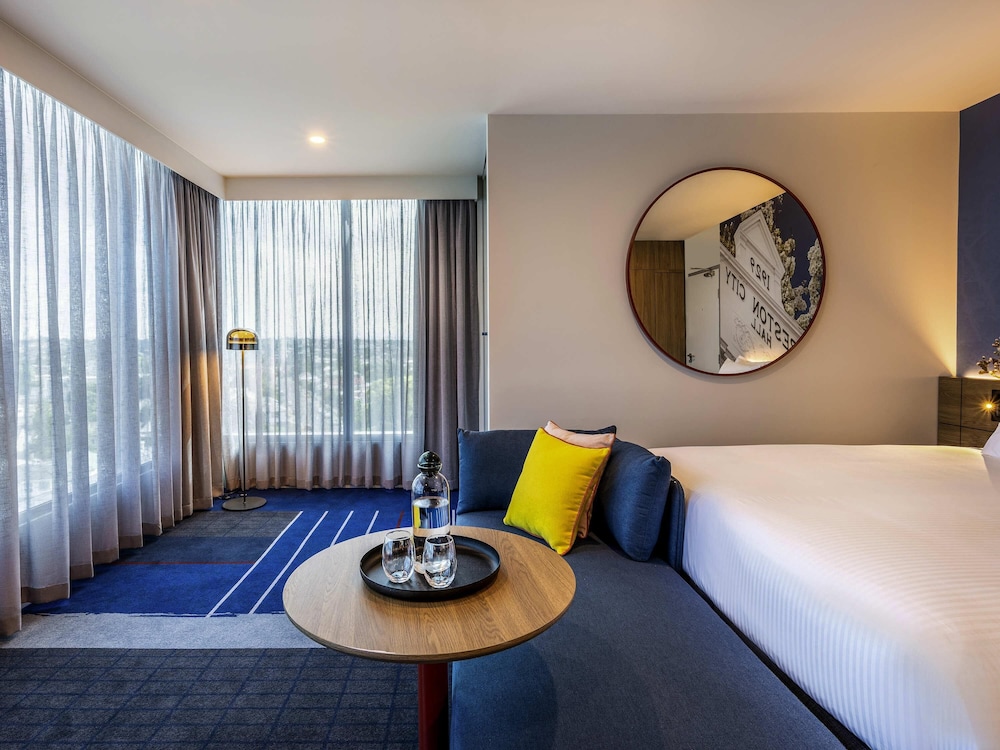 Novotel Melbourne Preston 26/94