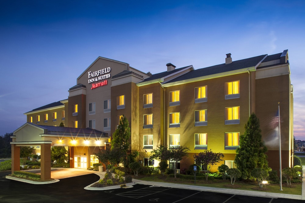 Fairfield Inn And Suites By Marriott Atlanta Mcdonough 2/41