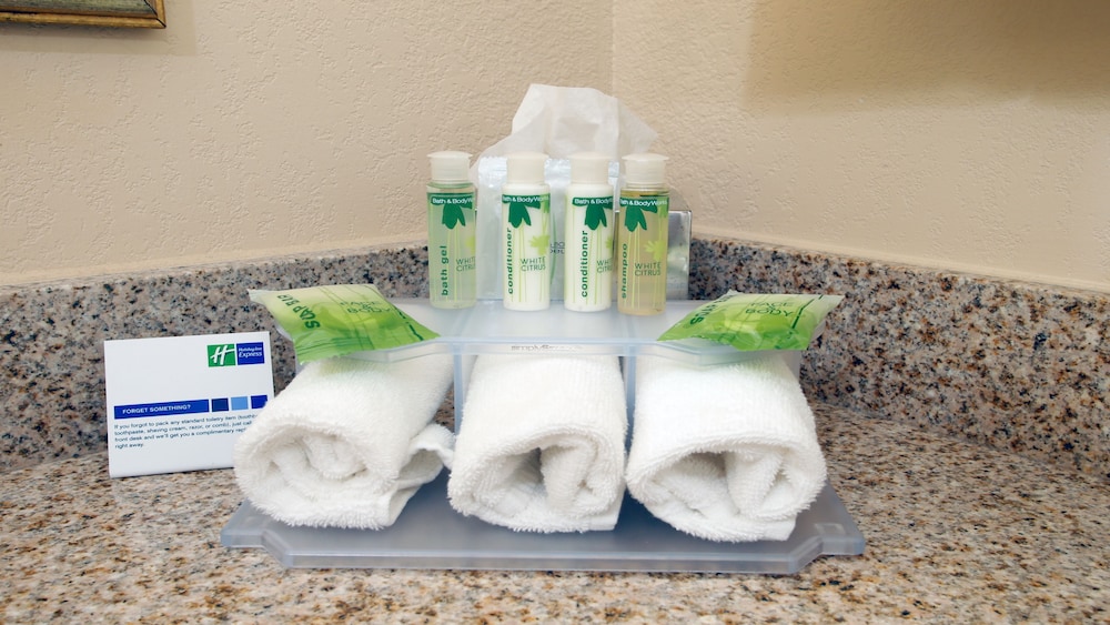 Holiday Inn Express Leland - Wilmington Area 35/71