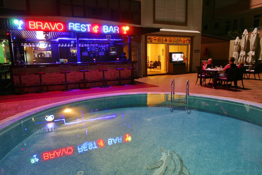 Bella Bravo Suite Hotel 16/49