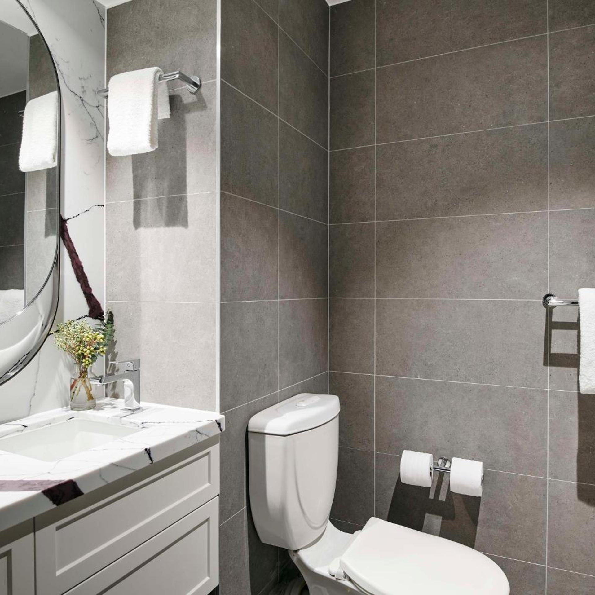 غرفة بريميير بسرير مزدوج أو سريرين منفصلين، Rendezvous Hotel Melbourne 5/6