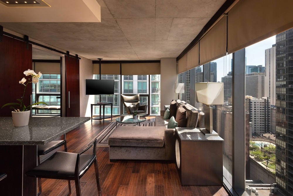 Eurostars Magnificent Mile 33/63