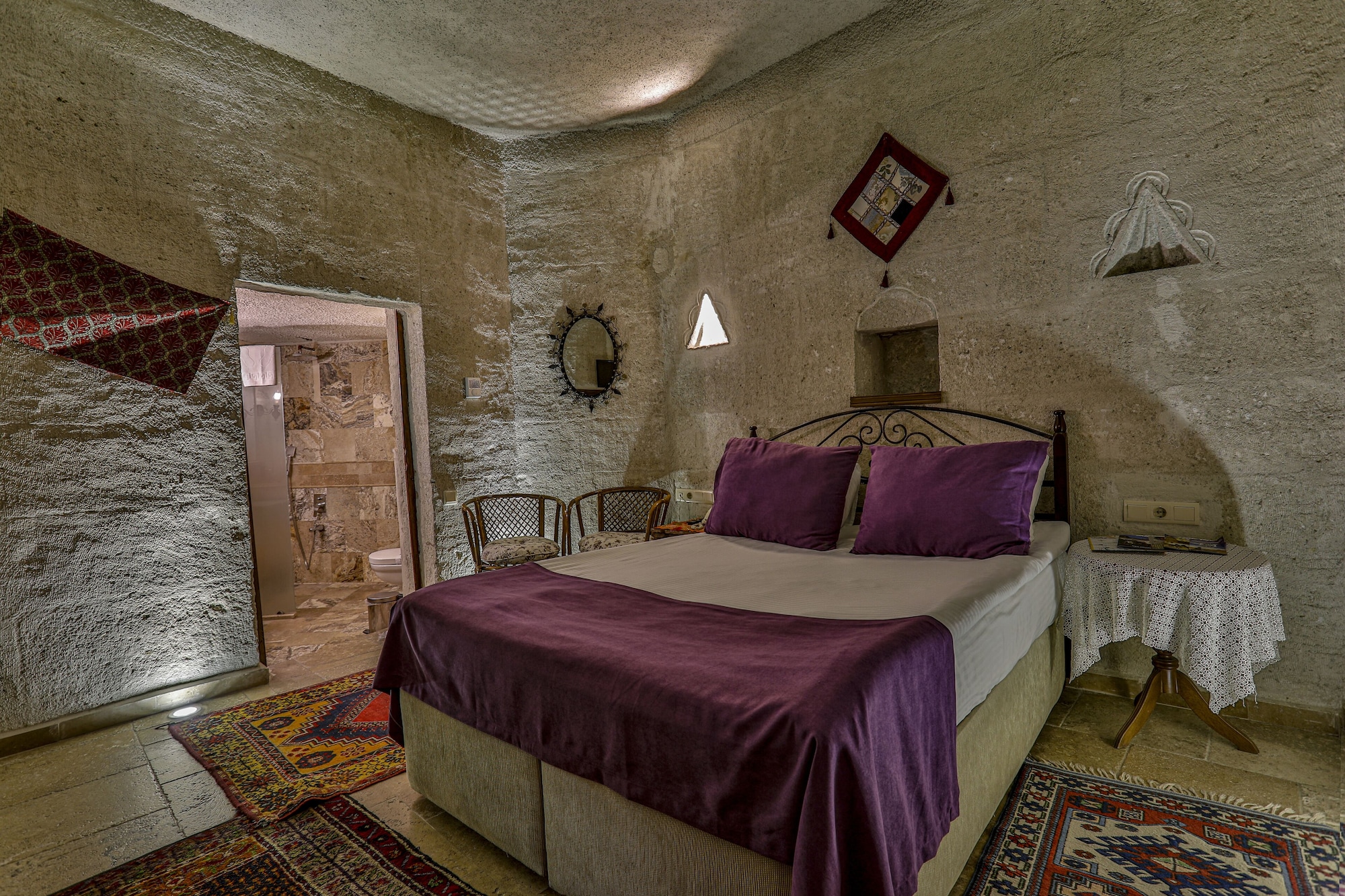 Cave, Standard, Double Bed
