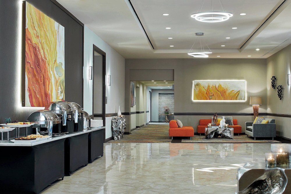 Renaissance Chicago Glenview Suites Hotel 36/72