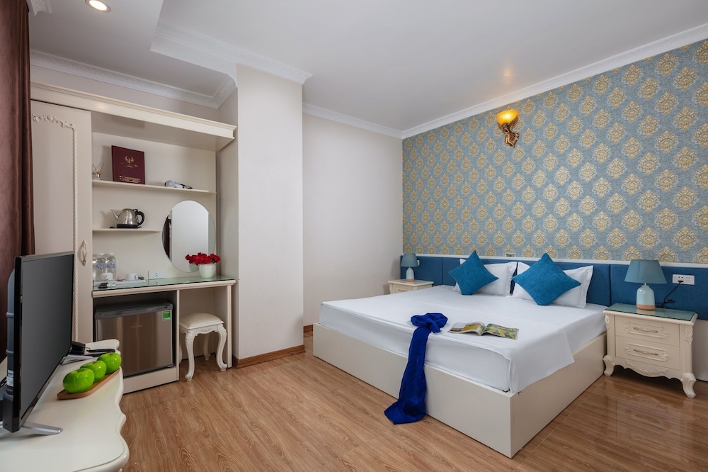 Phoenix Hotel Ha Long 19/50