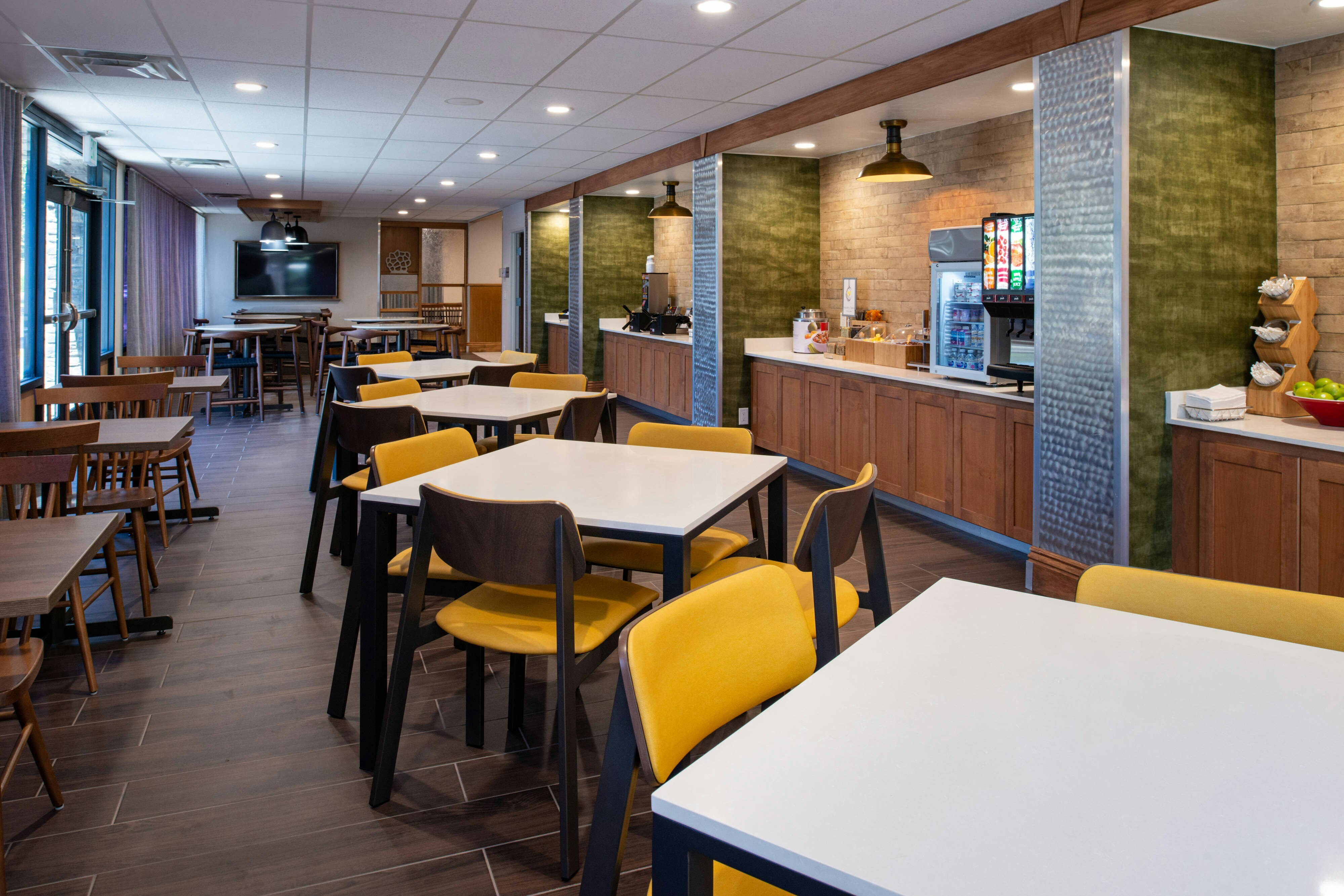 Fairfield Inn and Suites by Marriott Bakersfield Central 24/37