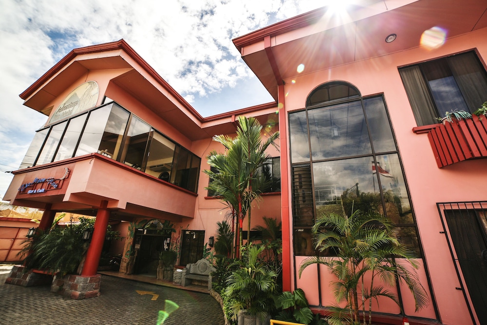 Adventure Inn in Ulloa
