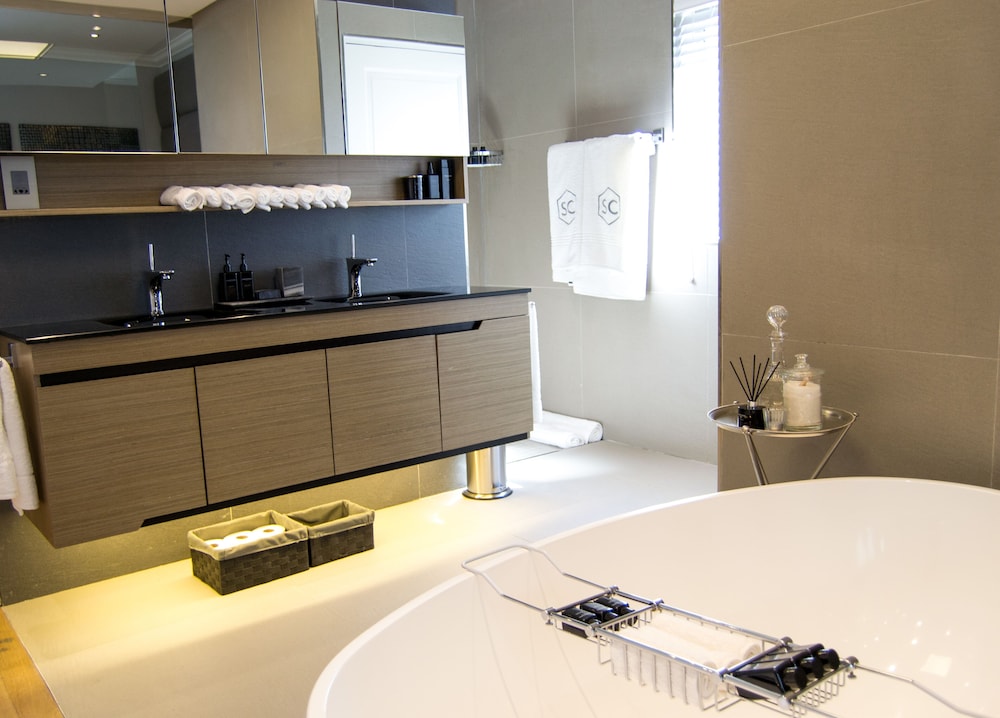 Seacliff Apartments 36/37