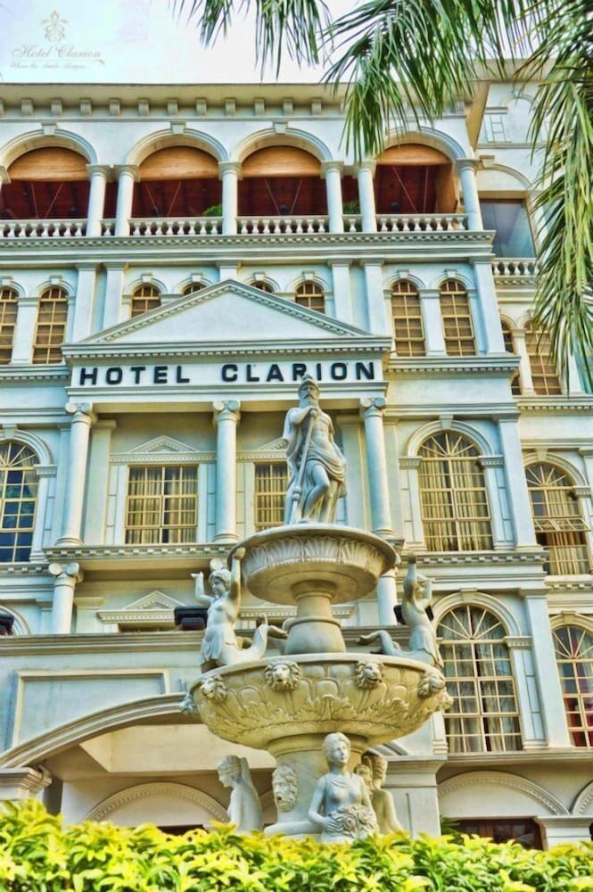 Clarion Hotel 1/16