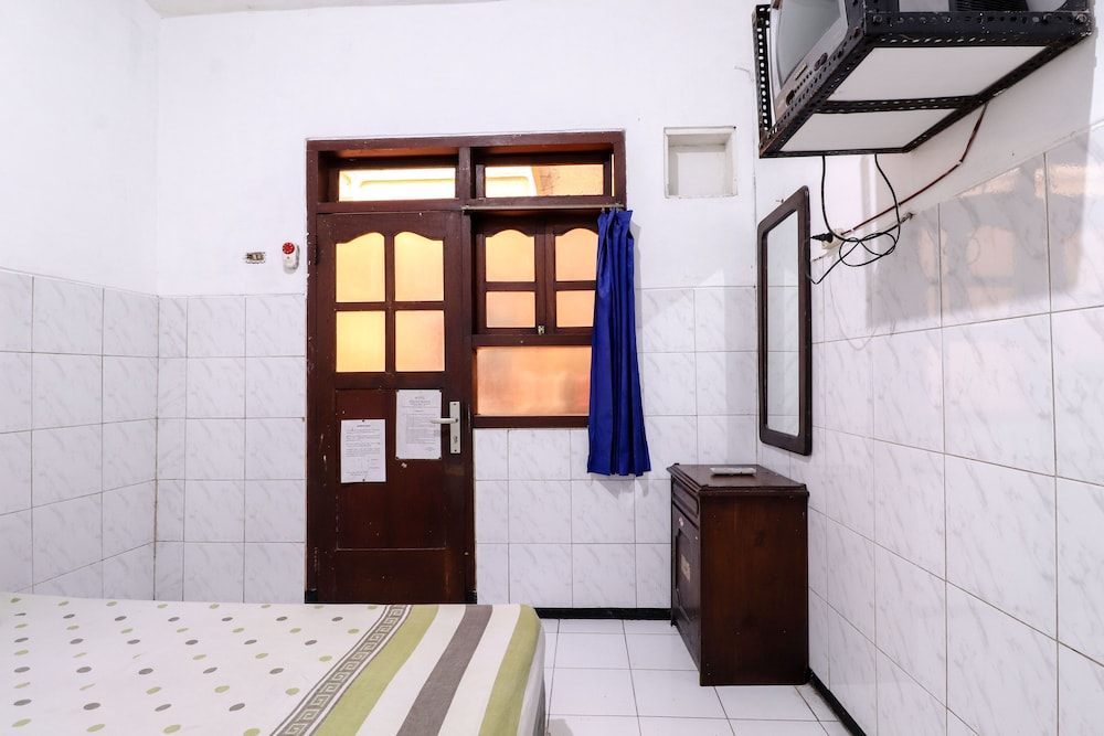 Hotel Gajah Mada 29/35