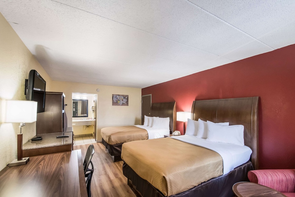 Econo Lodge Kearney - Liberty 16/31