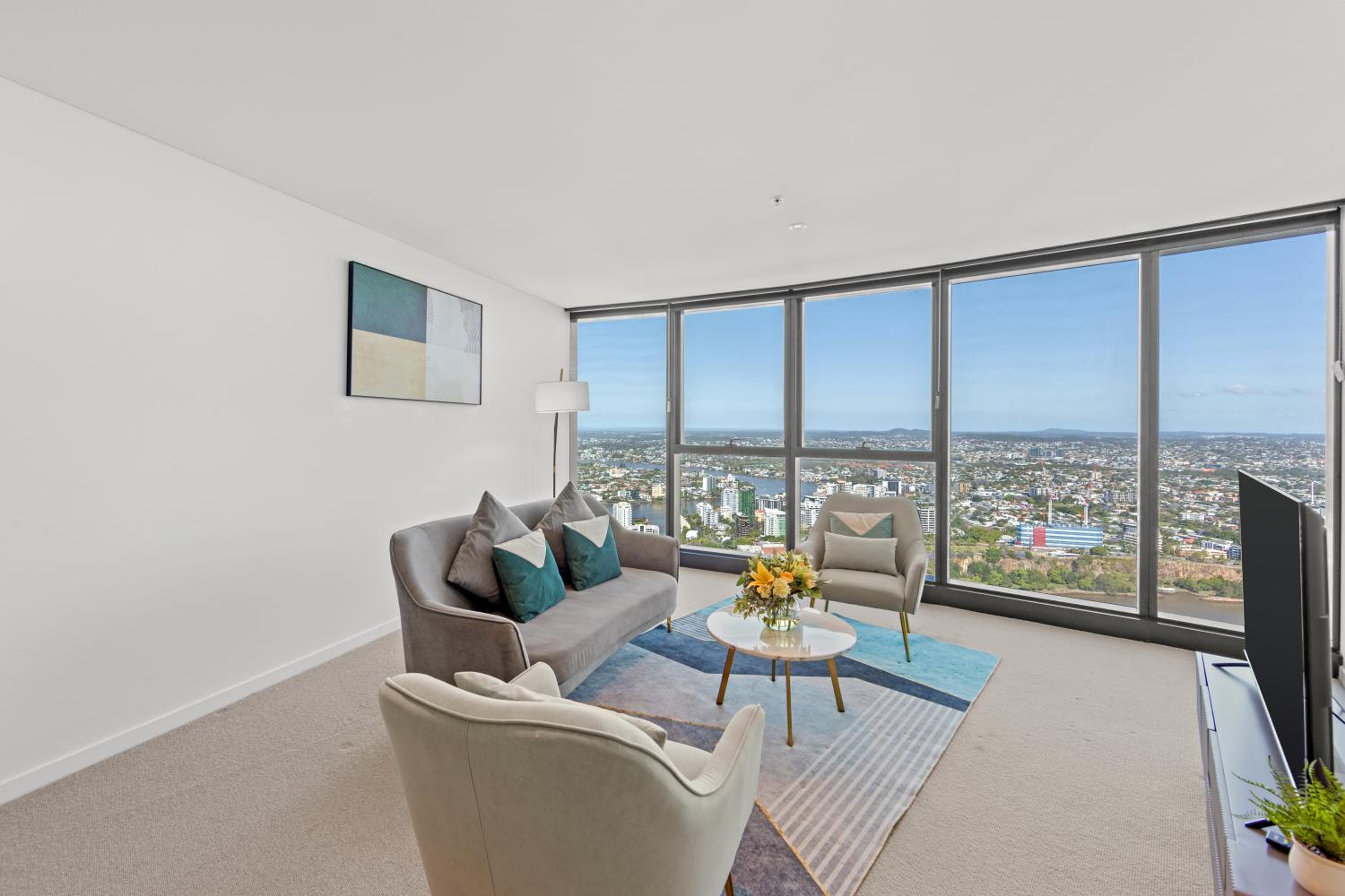 2 Bedrooms, Sky High, Apartment, with View, 2 Bathrooms