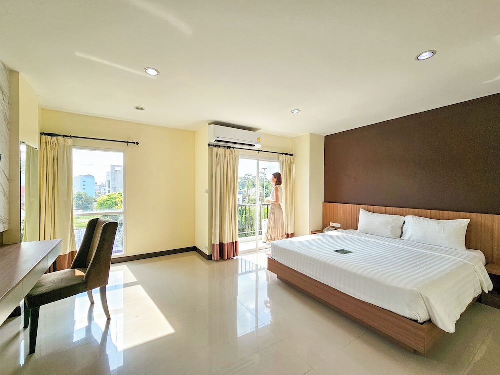 Phavina Hotel & Grand Boutique Rayong 20/72