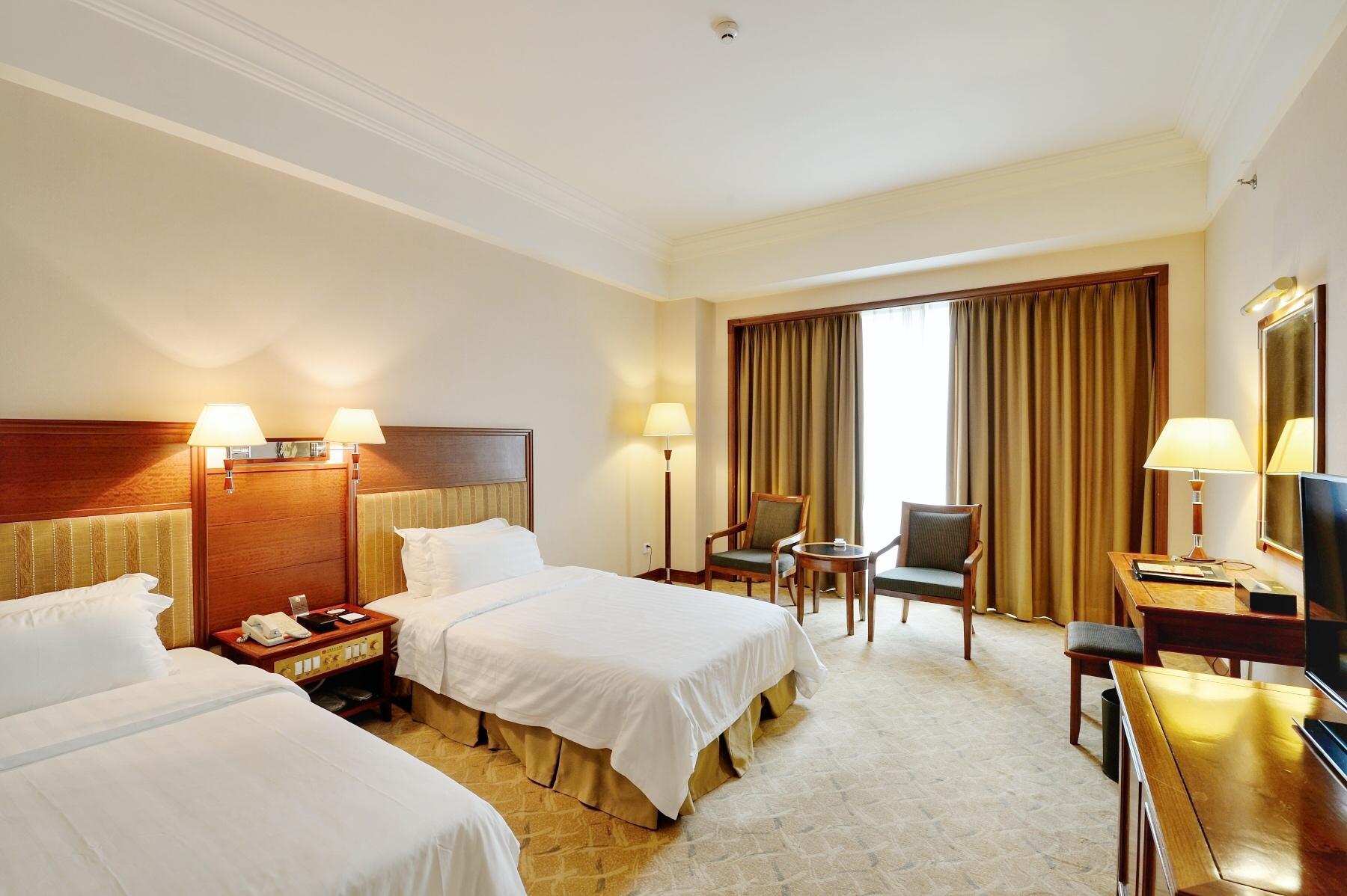 Plus, Deluxe, Twin Beds, Garden View