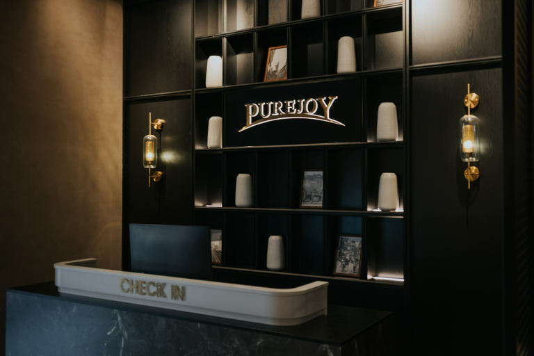 PureJoy Hotel Saigon 7/11